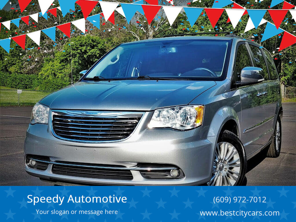 2015 Chrysler Town & Country Touring-L FWD