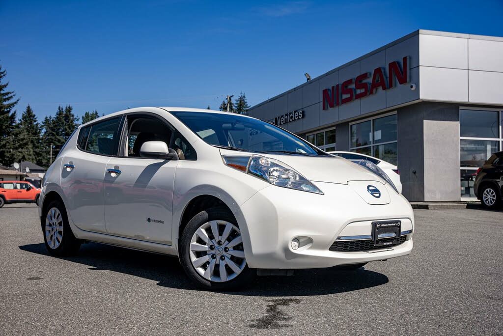 2015 Nissan LEAF S