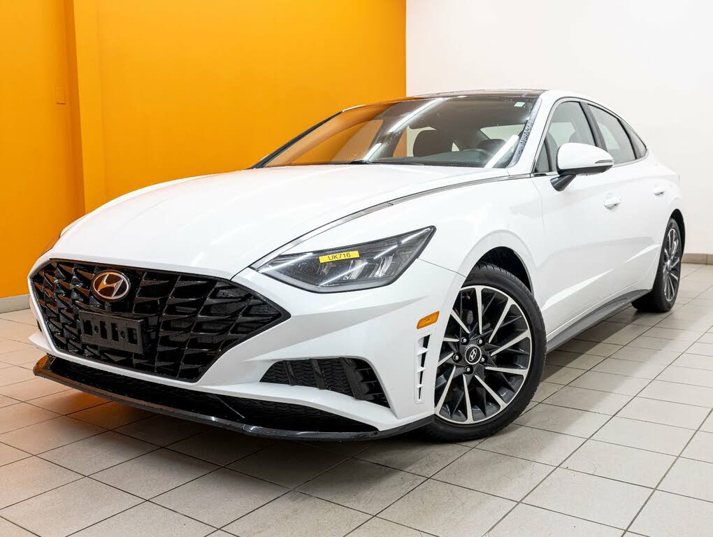 2022 Hyundai Sonata Luxury FWD