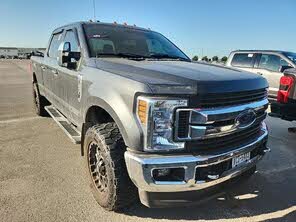 Ford F-250 Super Duty Lariat Crew Cab 4WD