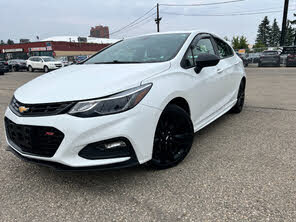 Chevrolet Cruze LT Hatchback FWD