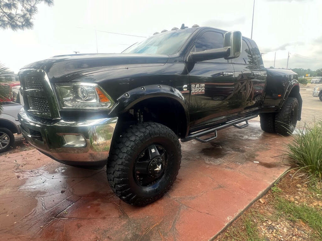 2013 RAM 3500 Laramie Mega Cab DRW 4WD