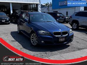 BMW 3 Series 328i xDrive Sedan AWD