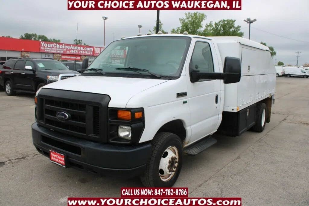 2012 Ford E-Series E-350 XLT Super Duty Extended Passenger Van