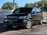 Chrysler Town & Country Limited FWD