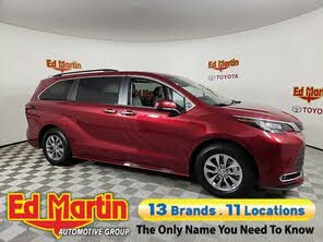 Toyota Sienna XLE 7-Passenger FWD