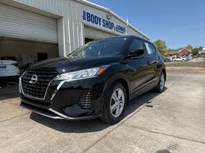 Nissan Kicks S FWD