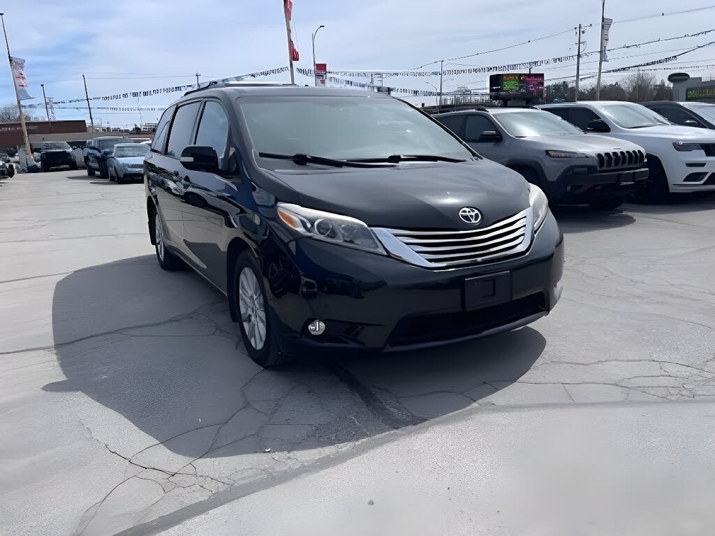 2015 Toyota Sienna XLE 7-Passenger AWD