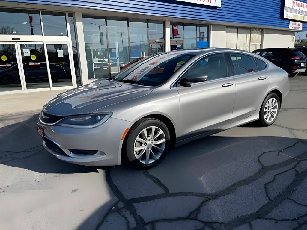 2015 Chrysler 200 C Sedan FWD