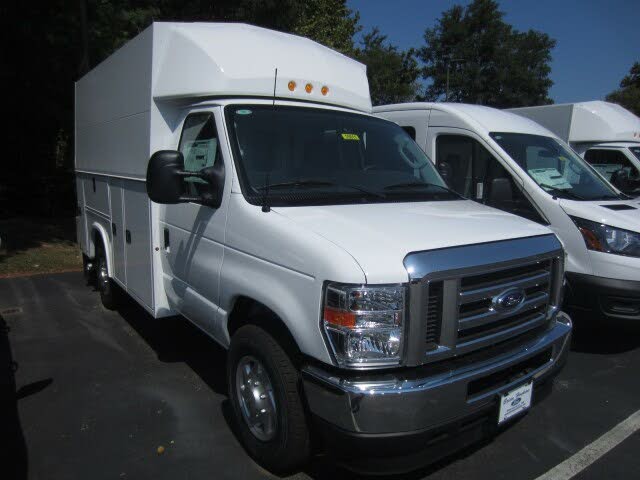 2025 Ford E-Series Chassis E-350 SD Cutaway SB DRW RWD