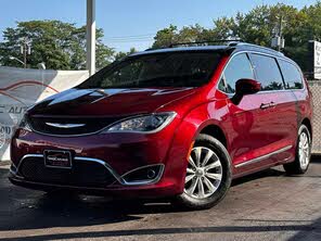 Chrysler Pacifica Touring L Plus FWD