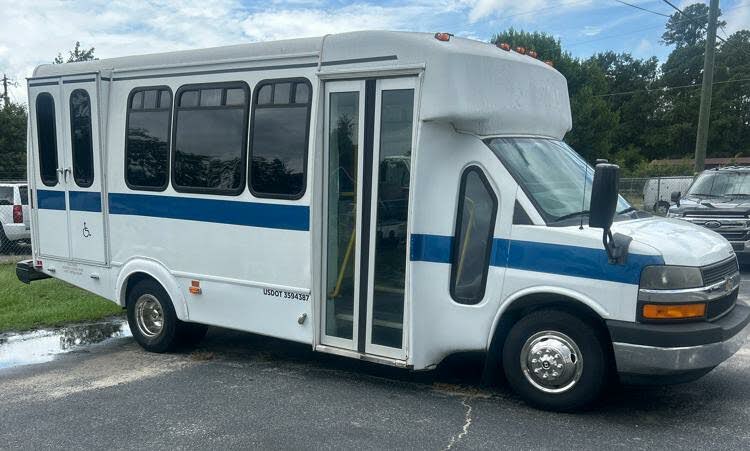 2012 Chevrolet Express Passenger 4500 Chassis