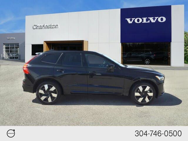 2025 Volvo XC60 Recharge T8 Plus Dark Theme eAWD
