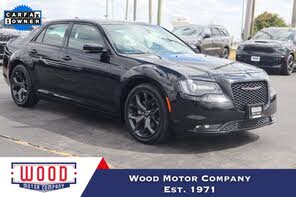 Chrysler 300 S V6 RWD