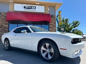 Dodge Challenger SXT RWD