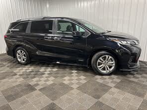 Toyota Sienna XSE 7-Passenger AWD