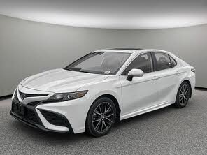 Toyota Camry Hybrid SE FWD