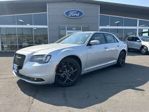 Chrysler 300 S V6 RWD