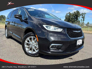 Chrysler Pacifica Touring L AWD