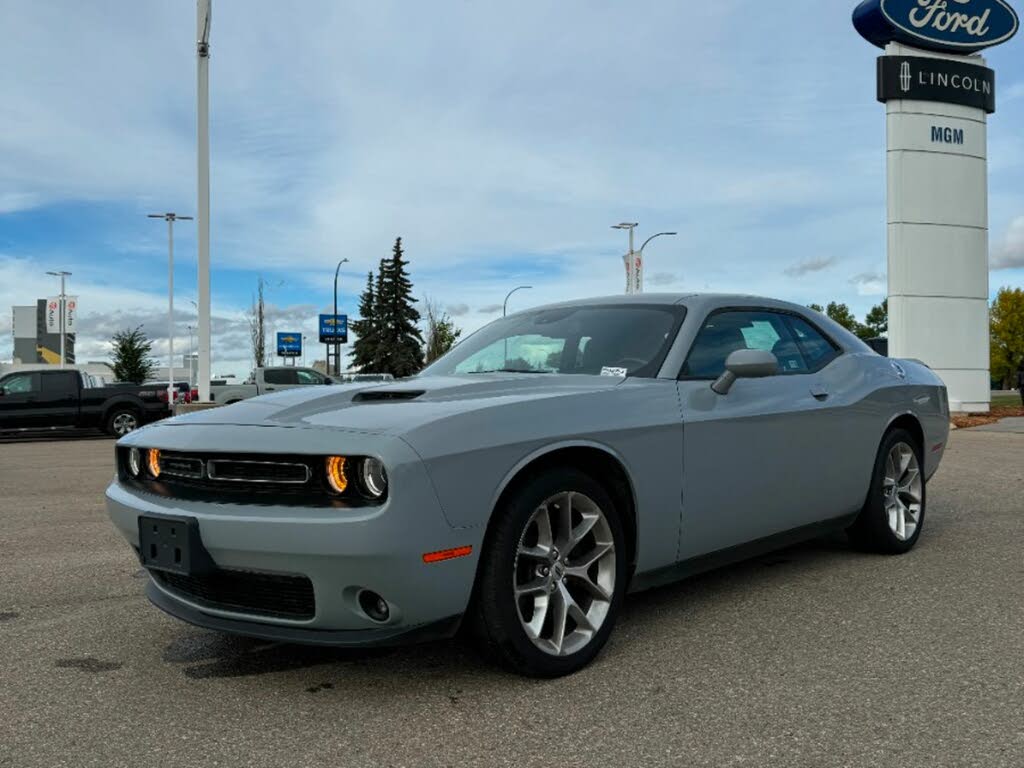 2021 Dodge Challenger SXT RWD