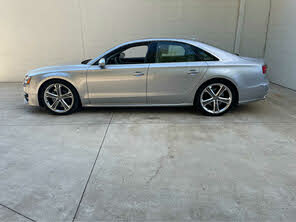 Audi S8 4.0T quattro AWD