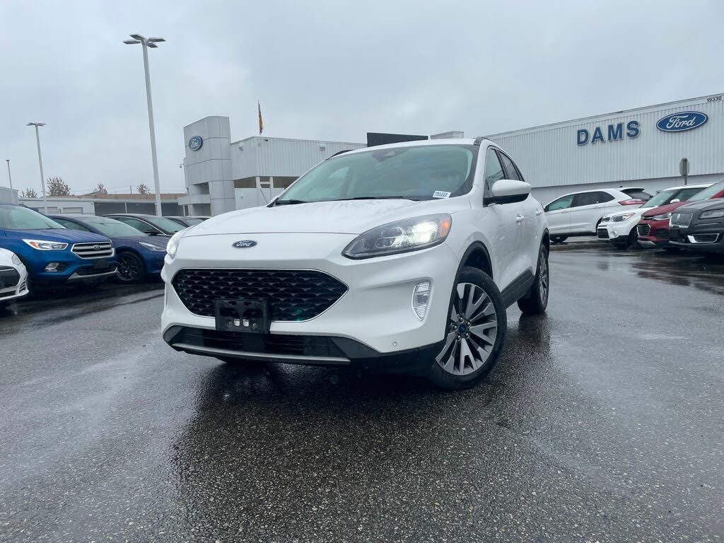 2022 Ford Escape Titanium AWD