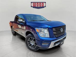 Nissan Titan SV Crew Cab 4WD