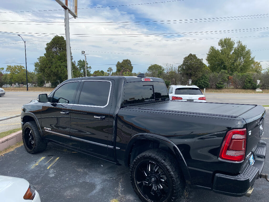 2022 RAM 1500 Limited Crew Cab 4WD