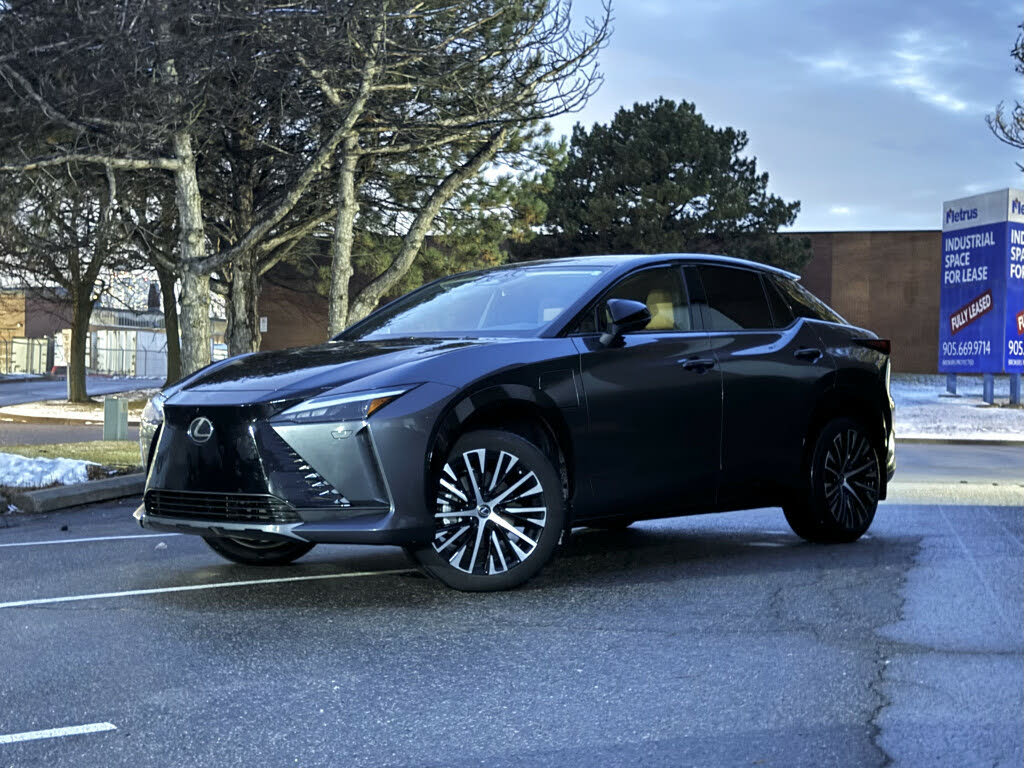 2023 Lexus RZ 450e Luxury AWD