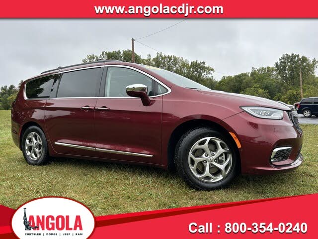 2022 Chrysler Pacifica Limited FWD