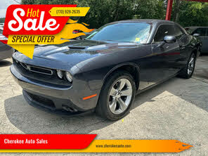 Dodge Challenger SXT RWD