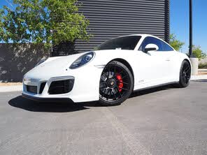 Porsche 911 Carrera GTS Coupe RWD