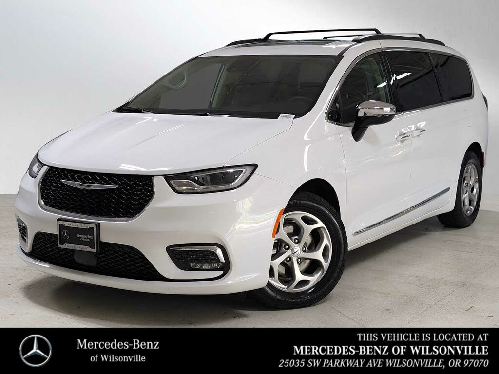 2023 Chrysler Pacifica Limited FWD