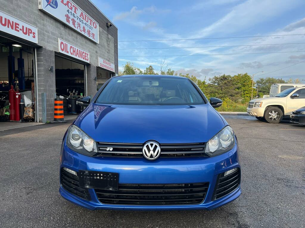 2012 Volkswagen Golf R 4-Door AWD