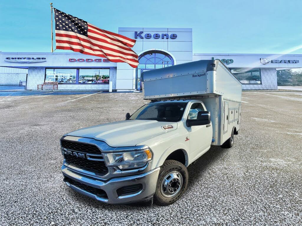 2024 RAM 3500 Chassis Tradesman Regular Cab LB DRW 4WD