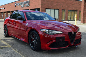 Alfa Romeo Giulia Quadrifoglio RWD