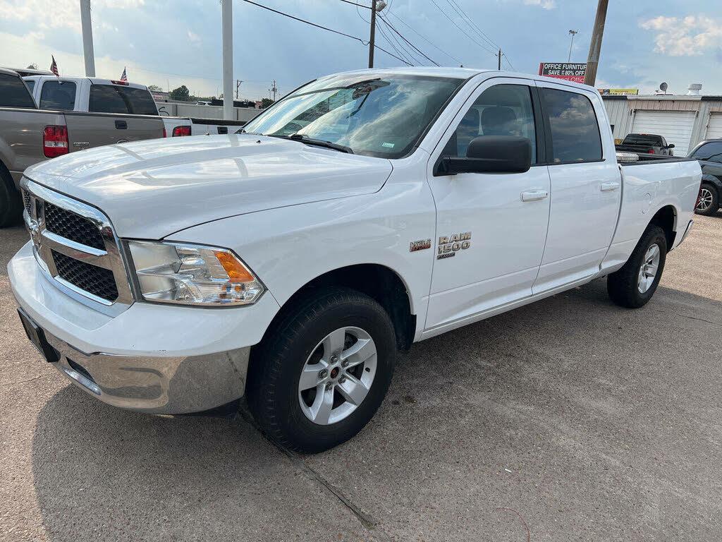 2019 RAM 1500 Classic SLT Crew Cab 4WD