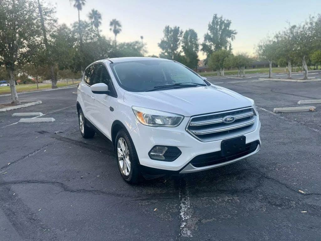 2017 Ford Escape SE FWD
