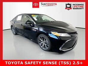 Toyota Camry XLE FWD