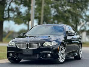 BMW 5 Series 550i Sedan RWD