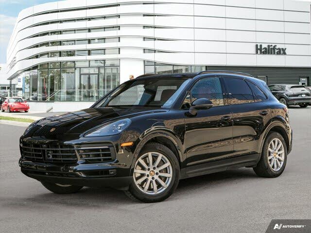 2023 Porsche Cayenne Platinum Edition AWD