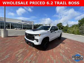 Chevrolet Silverado 1500 LT Trail Boss Crew Cab 4WD