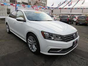 Volkswagen Passat 2.0T Wolfsburg FWD