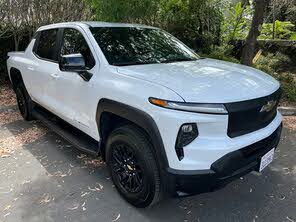 Chevrolet Silverado EV Work Truck with 3WT e4WD