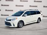 Toyota Sienna XLE 7-Passenger FWD with Auto-Access Seat