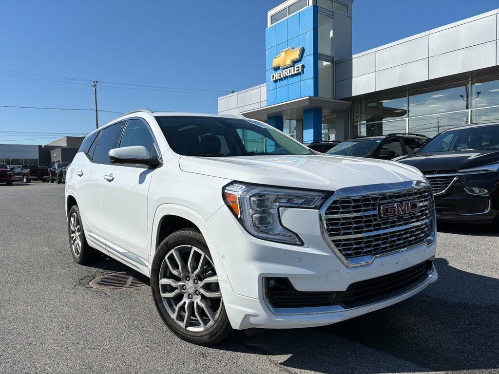 2023 GMC Terrain Denali AWD