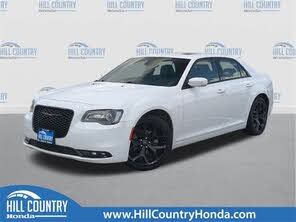 Chrysler 300 S V6 RWD