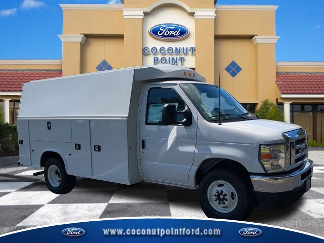 2025 Ford E-Series Chassis E-350 SD Cutaway SB DRW RWD