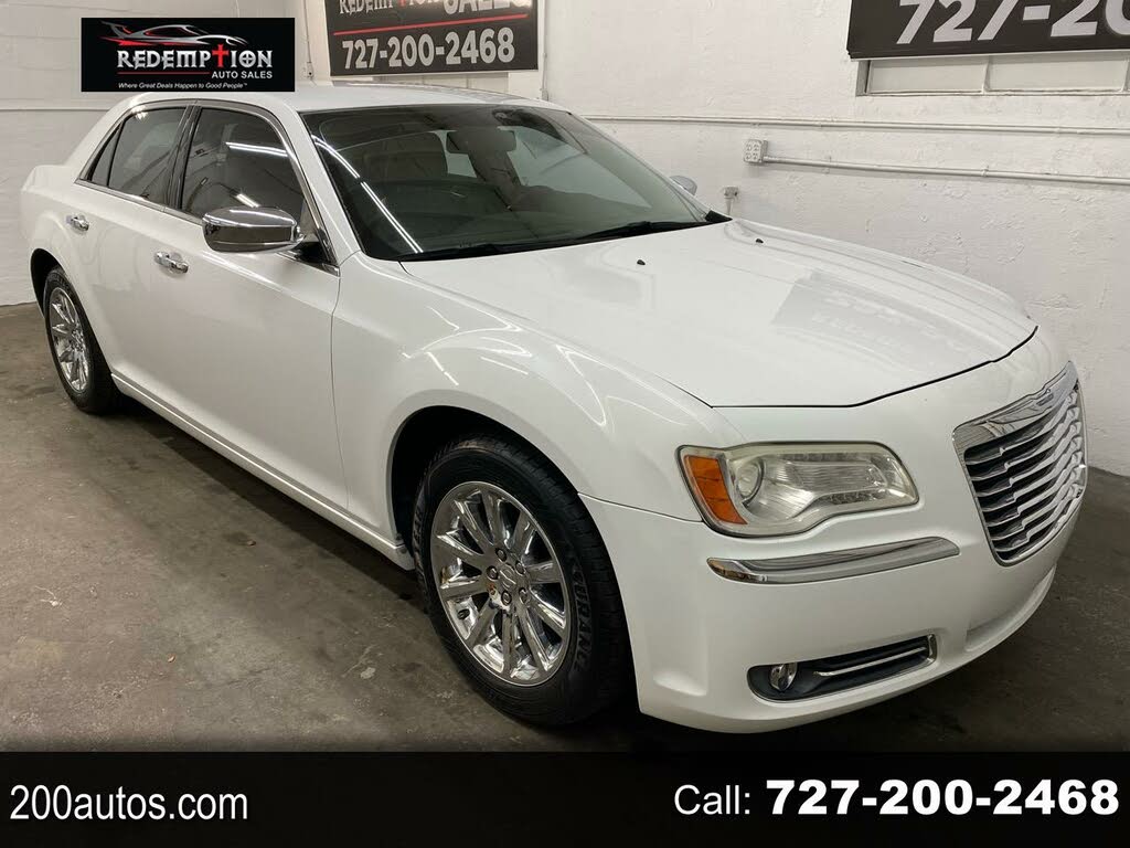 2011 Chrysler 300 Limited RWD