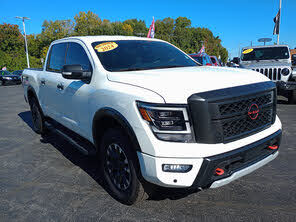 Nissan Titan PRO-4X Crew Cab 4WD